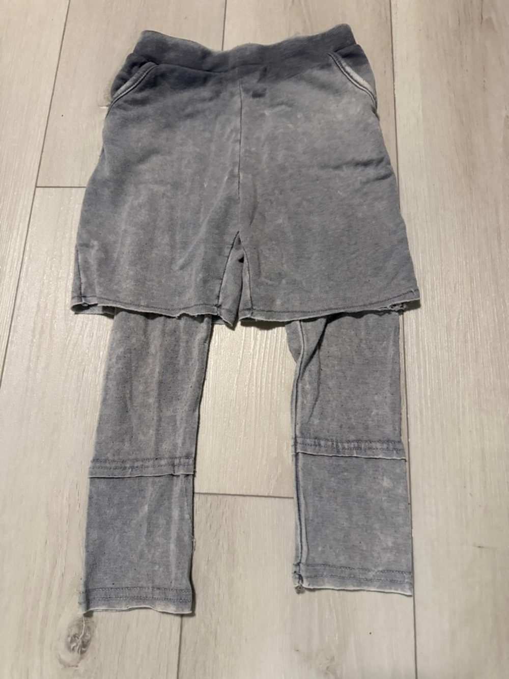 Afton Street Kids Gray Shorte with attached Leggings - Size 3T with pockets